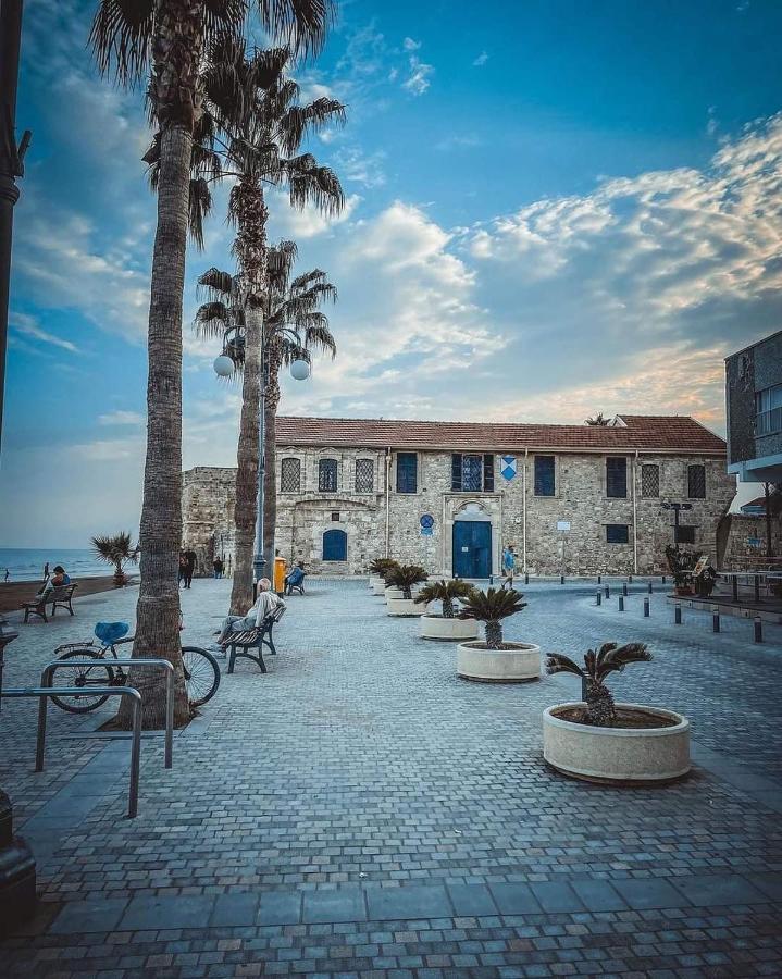 Hai Hotel Larnaca Bagian luar foto